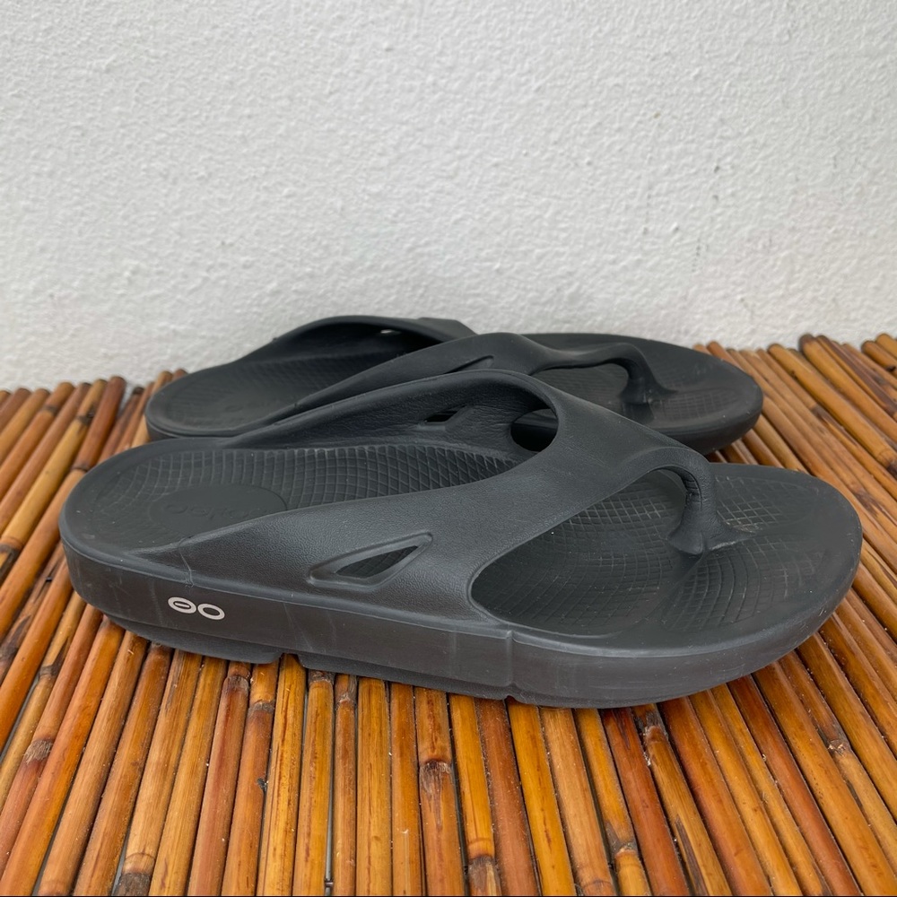 Oofos Originals Recovery Thong Sandals W8/M6